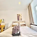 W Apartment - Brigittenau Area Mm6